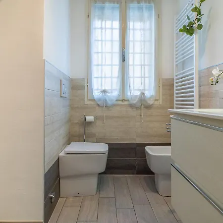 Loveflat - Scopri In Bicicletta フェラーラ