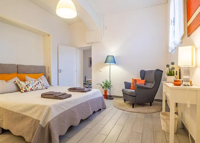 Loveflat - Scopri In Bicicletta * فيرّارا